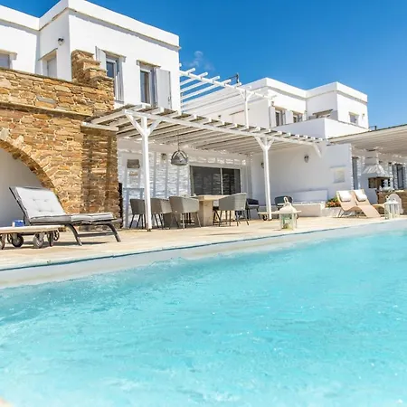 Appartement Triandaros With Pool