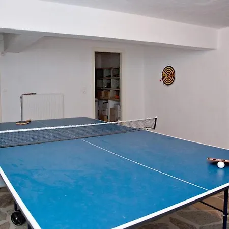 Appartement Triandaros With Pool