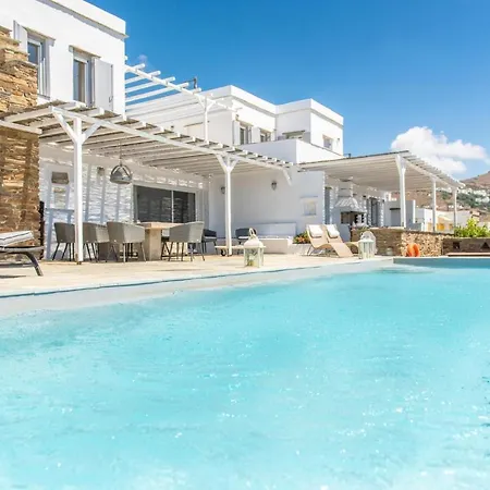 Triandaros With Pool * Perastra