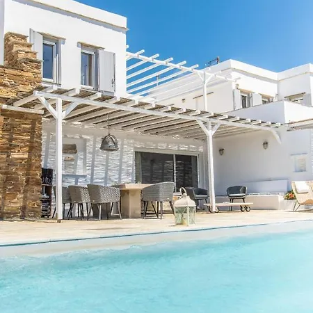 Appartement Triandaros With Pool